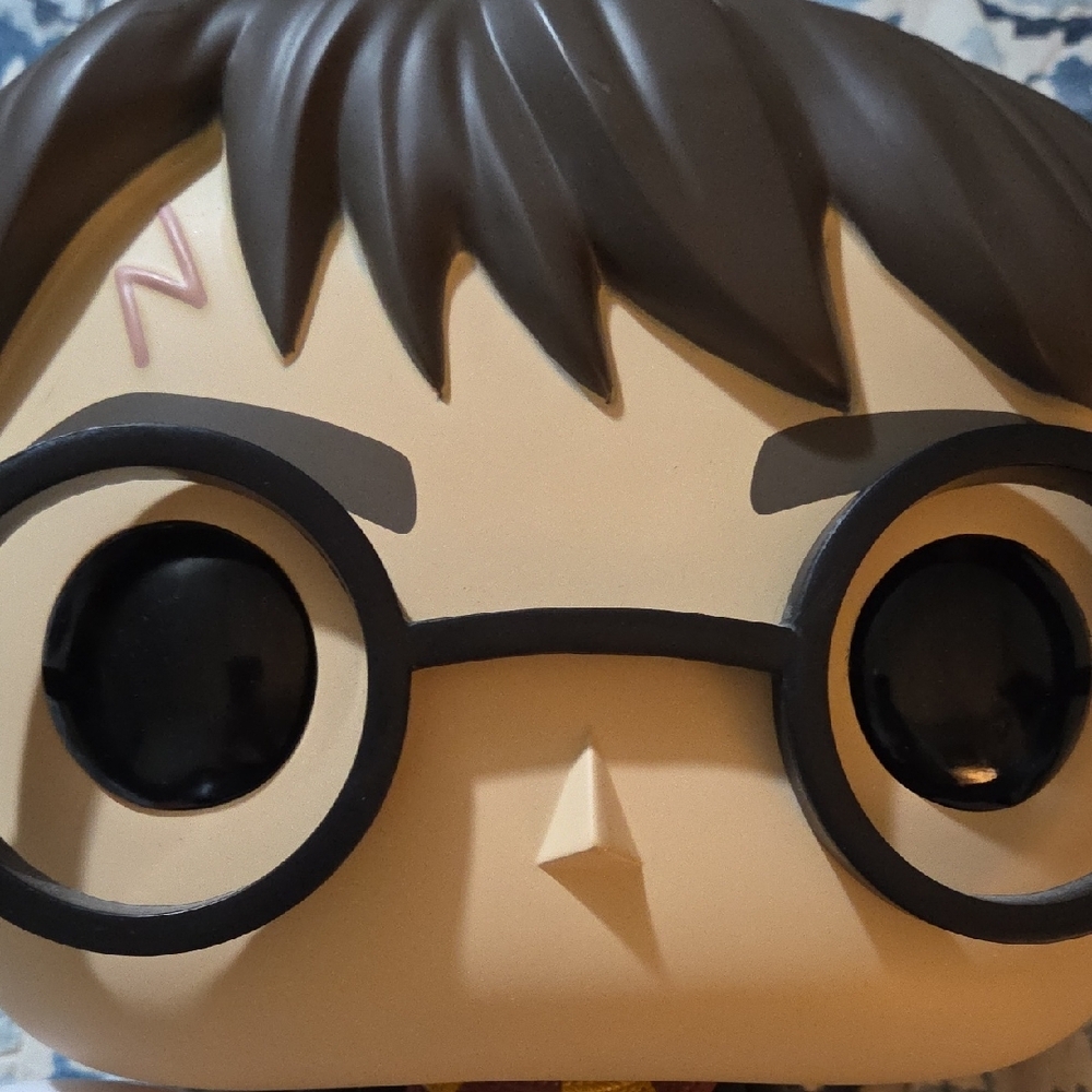 HUGE Funko Pop! 18 Inch Harry Potter with Hedwig Super Sized Pop! Vinyl Figure - Picture 4 of 13